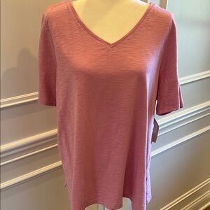 NWT! Chico's Pink Short Sleeve V-Neck Tee